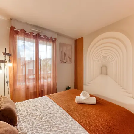 L'ilot Zen- Ideal Pour Famille-groupe-pro-double Parking-highwifi-aeroport Orly 8min-paris30min * Fresnes (Val-de-Marne)