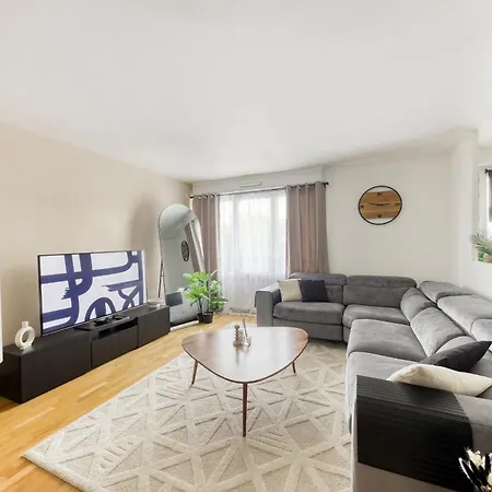Apartment L'ilot Zen- Ideal Pour Famille-groupe-pro-double Parking-highwifi-aeroport Orly 8min-paris30min Fresnes (Val-de-Marne)